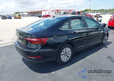 2019 Volkswagen Jetta 1.4T R-Line/1.4T S/1.4T Se z USA, uszkodzony, nr VIN 3VWC57BU3KM027570